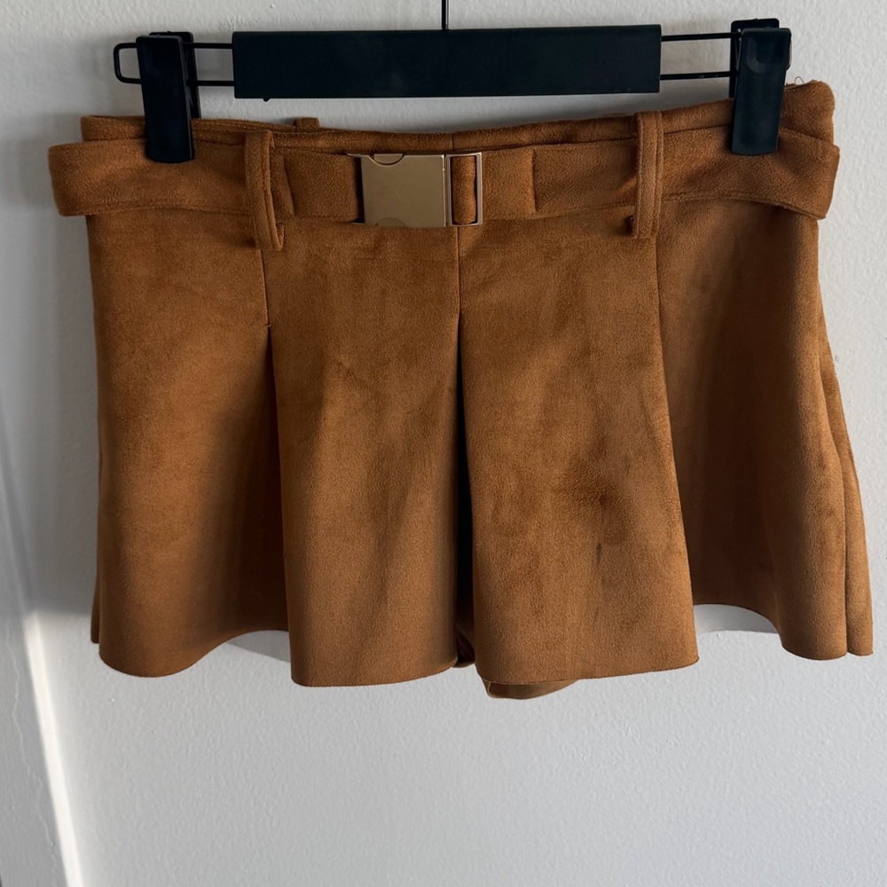 Fashion Nova Pleated Suede Mini Skirt Camel Brown XS